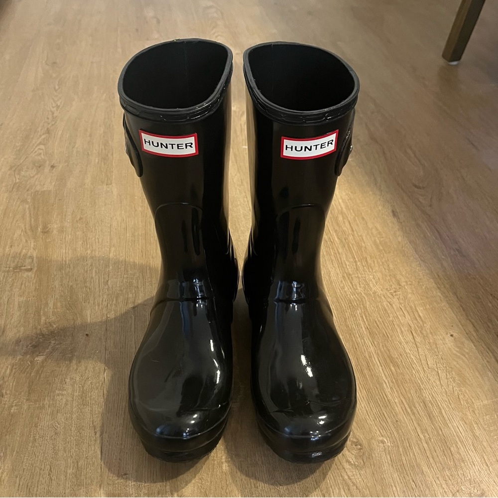 Hunter Black Gloss Short Side Adjustable Rain Boots Size 38/7